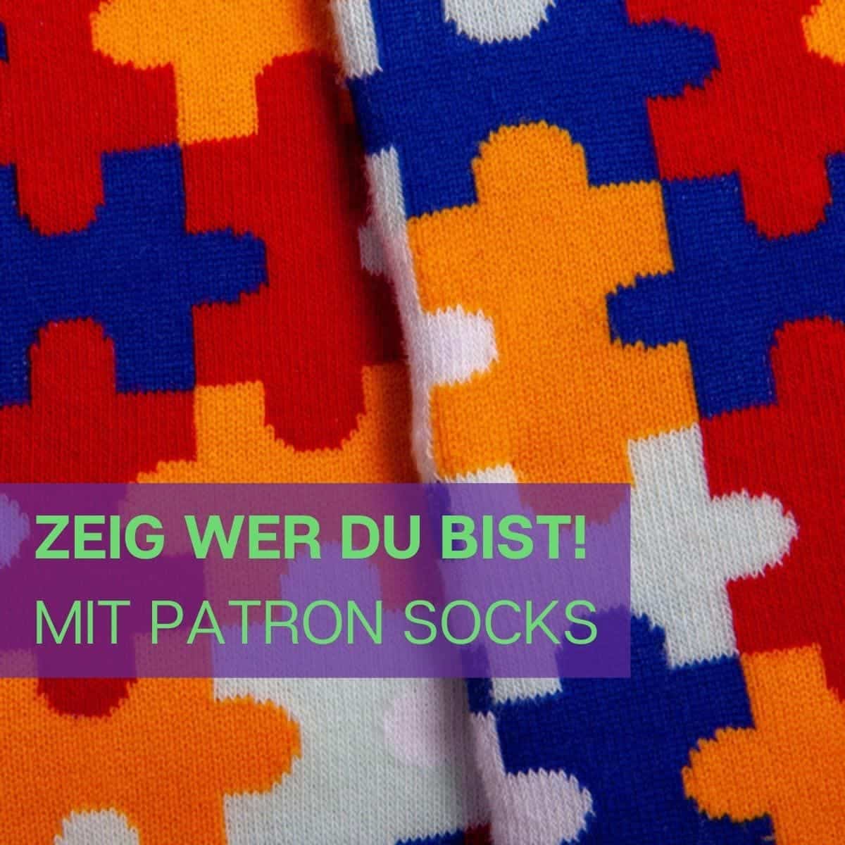Nahaufnahme des besonderen Designs der roten Puzzle Socken von PATRON SOCKS