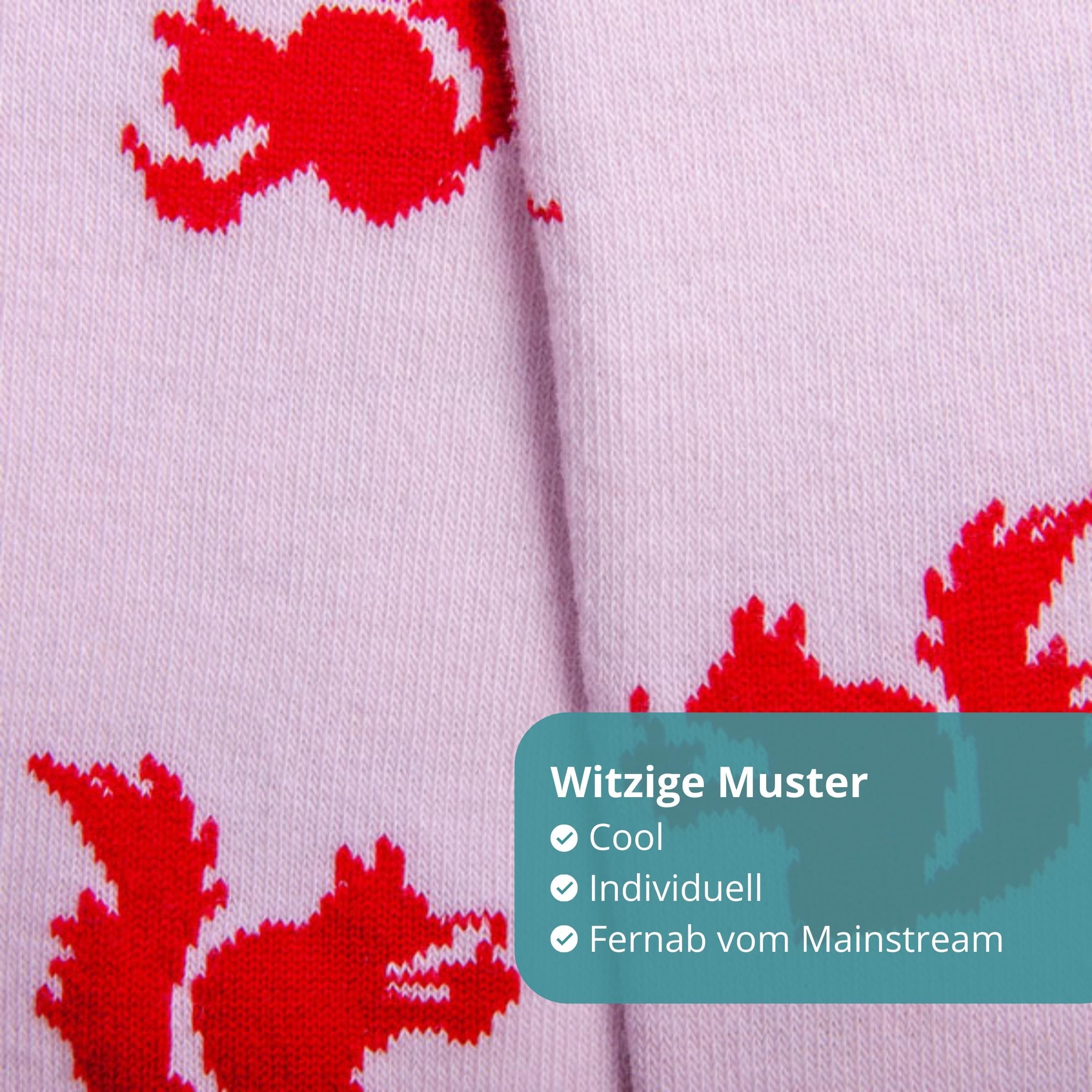 Nahaufnahme des rosa roten Eichhörnchen Designs der Socken von PATRON SOCKS